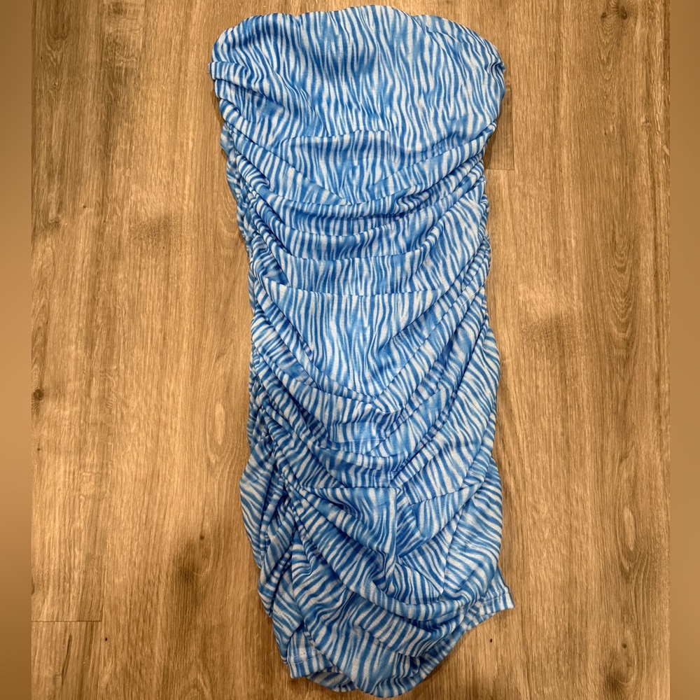 Blue Strapless Ruched Dress - Picture 3 of 3